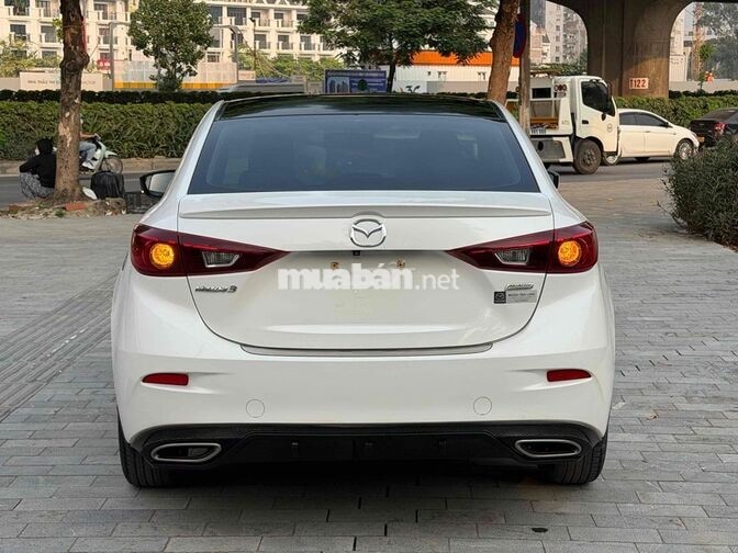 Mazda Mazda 3 2018 Trắng 10 vạn km