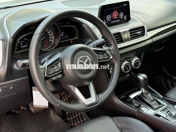 Mazda Mazda 3 2018 Trắng 10 vạn km