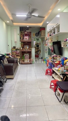 Cho thuê nhà riêng tại 18/4 Phù Đổng Thiên Vương, 15 triệu, 3 tầng
