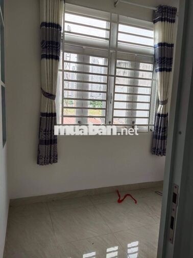 Cho thuê nhà hẻm 200 Lê Văn Lương, F Tân Hưng, 2 phòng ngủ, 1 máy lạnh