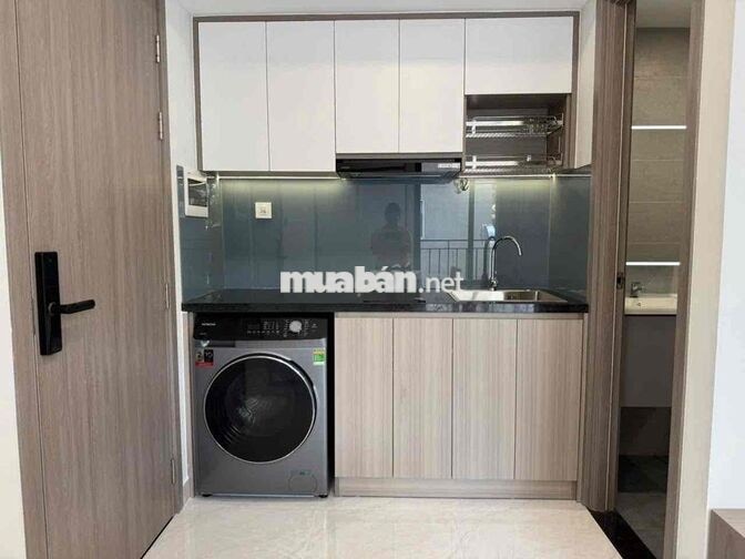 Studio ban công cách Lotte Mart 5p đi xe và tiện qua Sc Vivo
