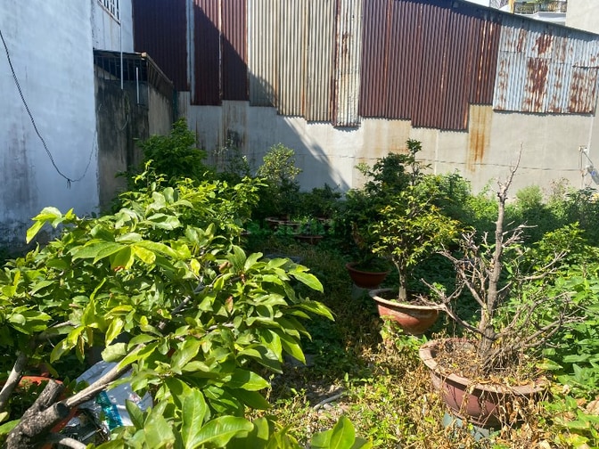 Đất full thổ cư , sổ hồng cầm tay