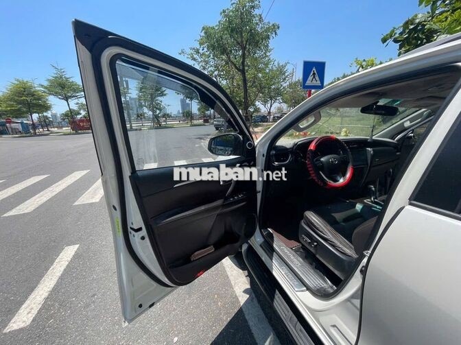 Toyota Fortuner 2019 SUV Trắng