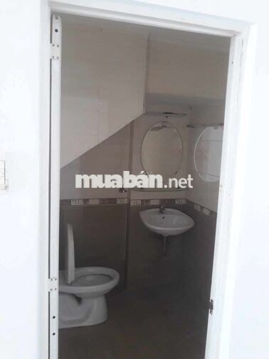 Nhà MT Phạm Văn Đồng (P. Hiệp Bình) cho thuê