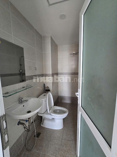 Cho thuê Phúc Yên-3PN, kO nội thất, giá 8 tr/th nhận nhà liền 86m2