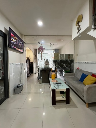 Hẻm Xe Hơi. Nhà cấp 4. Quận 10. mới 100%. 70m đất. Giá bán 180tr/m