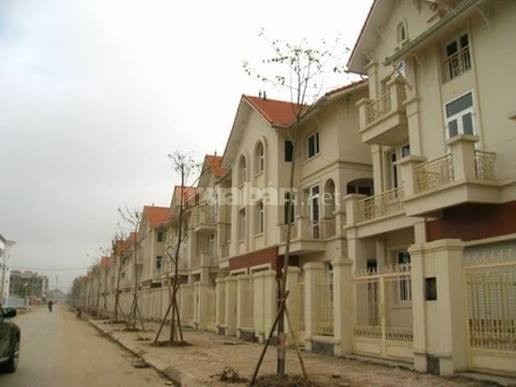 NHÀ PHỐ 200M2  ĐƯỜNG 20M KDC 13E LÀNG VIỆT KIỀU GIÁ CHỈ TỪ 98 TR/M2