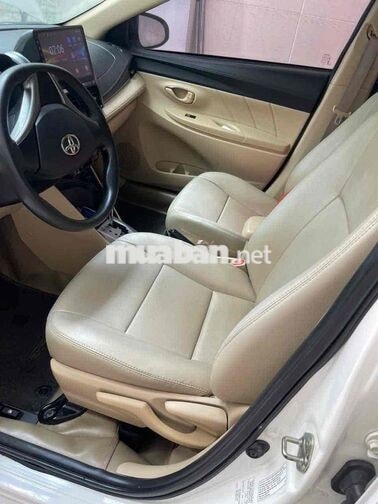 Toyota Vios Trắng Tự động
