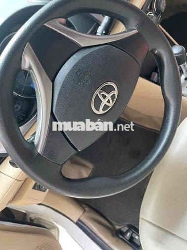 Toyota Vios Trắng Tự động