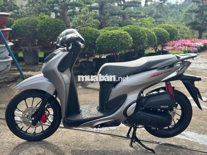 Honda SH Mode phom mới xám đen ABS