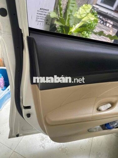 Toyota Vios Trắng Tự động