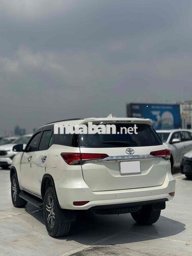 Toyota Fortuner 2.7V 1 Cầu 2018 Trắng