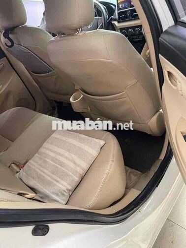 Toyota Vios Trắng Tự động