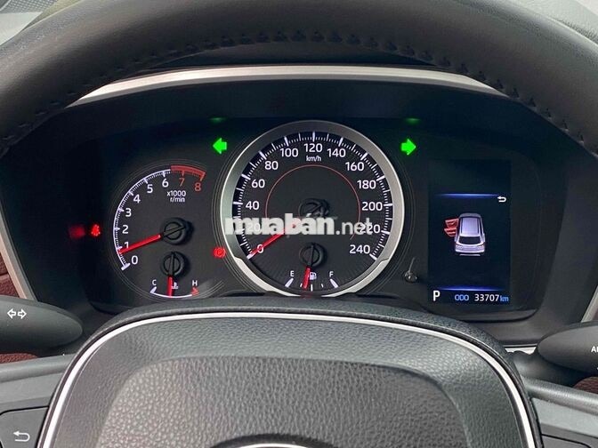 Toyota Corolla Cross 1.8V 2023 Đỏ 33000km