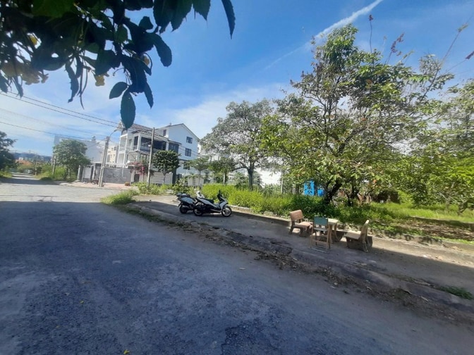 HOT: BÁN ĐẤT NỀN KDC 13E LÀNG VIỆT KIỀU - BÌNH CHÁNH , DIỆN TÍCH 200m2