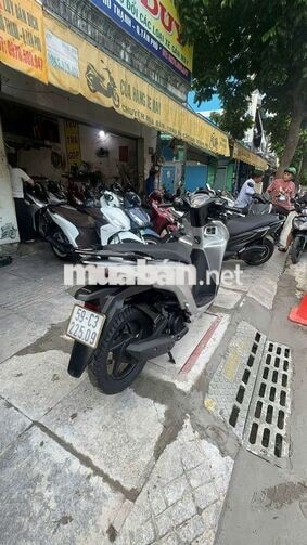 Honda Vision Cao cấp 2023 Bạc