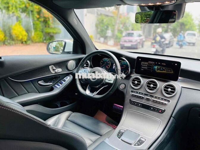 Mercedes-Benz GLC300 4MATIC V1 2022 Trắng