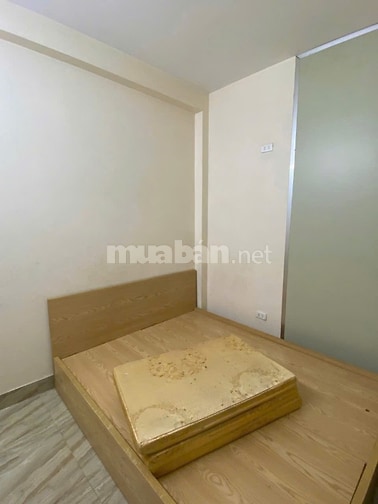 Cho thuê căn hộ chung cư mini khép kín, ngõ 135 Phương Mai, Đống Đa