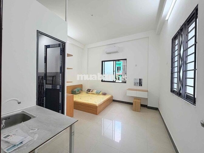 Cho Thuê Căn Hộ Cửa Sổ Full NT Có Tủ Lạnh Nhà Mới Ngay Cầu Vượt 3/2