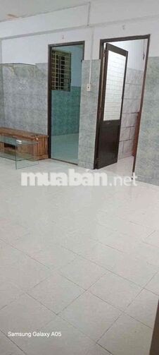 Cho thuê tầng 1 CC Sơn Kỳ DT56m 7tr3 2PN 1WC
