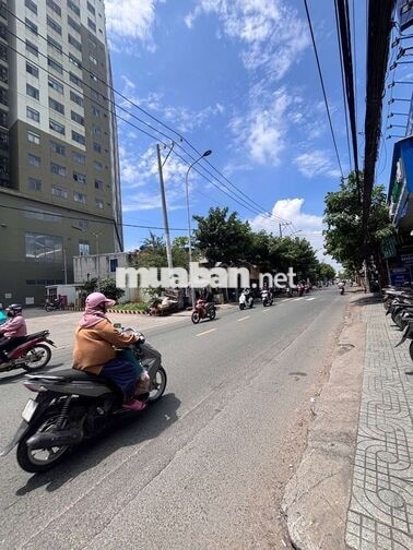 Nhà 40m2 đối diện Co.opmart SaiGon Home Hương Lộ 2 chỉ 3.5 tỷ TL
