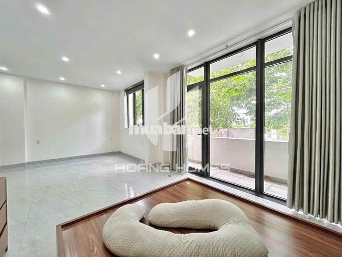 STUDIO BAN CÔNG 40m2 NGAY CAO THẮNG QUẬN 3