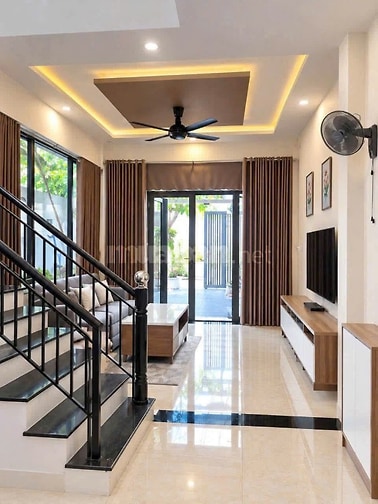 CHỦ CẦN TIỀN BÁN NHANH NHÀ NGUYỄN VĂN TỴ, HÒA XUÂN, CHỈ 4,x TỶ