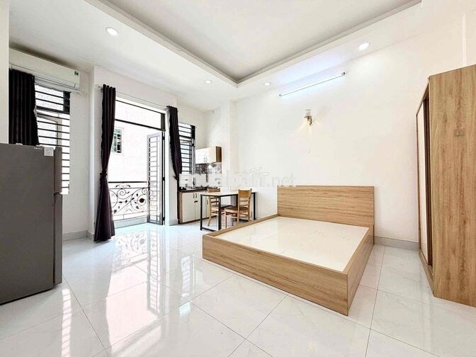 CHO THUÊ STUDIO BAN CÔNG TRẦN VĂN ĐANG QUẬN 3 NGAY SÁT BỜ KÈ HOÀNG SA