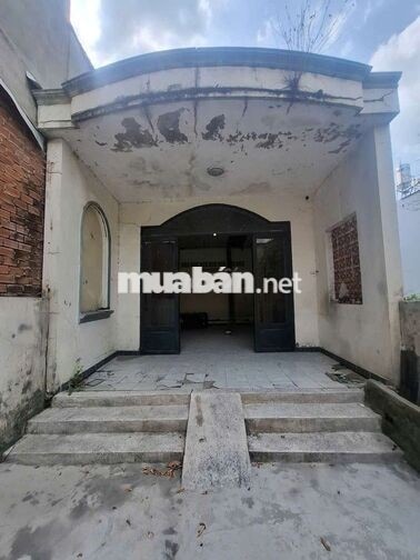 nhà SHR  cấp 4 ngay chợ Trần thị cờ