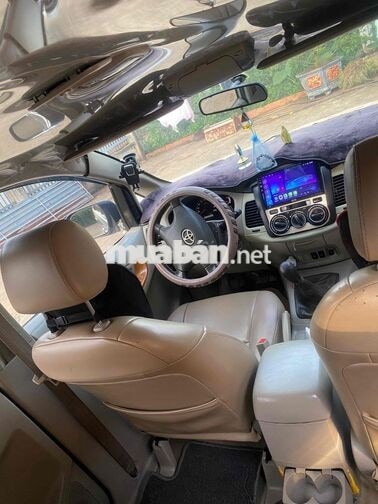 Toyota Innova 2012 Bạc Xe gia đình