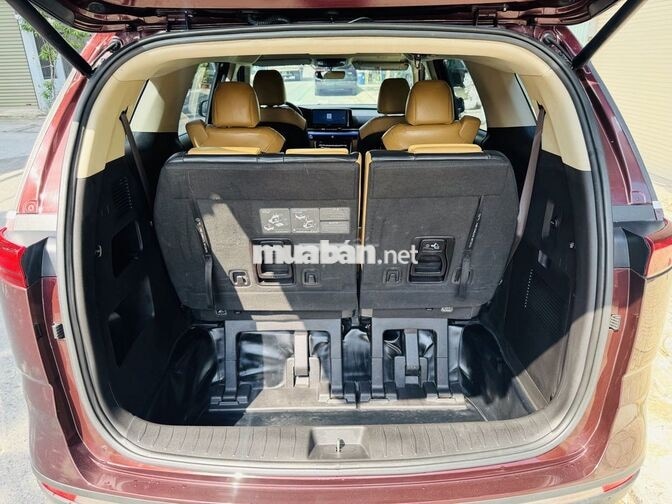Kia Carnival 2022 Dầu Tự động 8 chỗ Đỏ