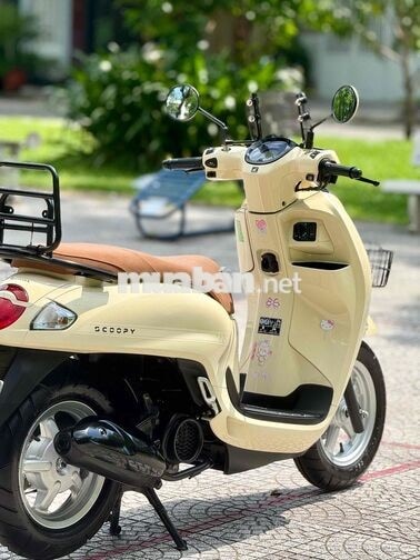 Scoopy 2026 Vàng 3800km biển 43 Như xe mới