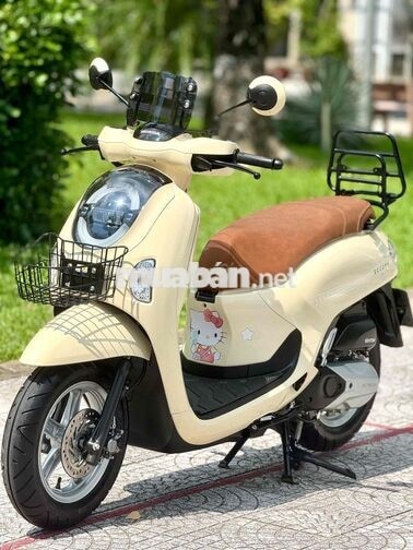 Scoopy 2026 Vàng 3800km biển 43 Như xe mới