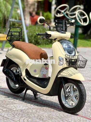 Scoopy 2026 Vàng 3800km biển 43 Như xe mới