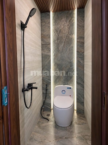 Bán nhà sát mặt tiền Nguyễn Hoàng giao Nguyễn Văn Linh Đà Nẵng