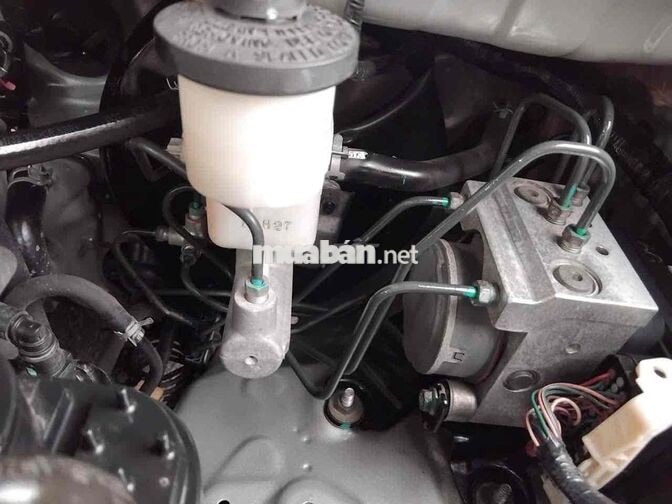 Toyota Innova E 2015 Bạc 8 chỗ