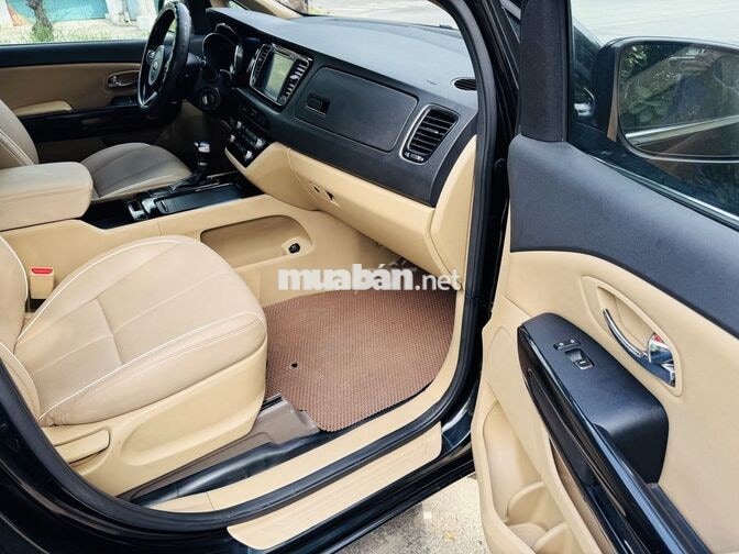 Kia Sedona 2018 Dầu Tự động 7 chỗ Đen