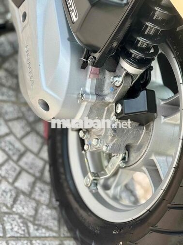 Scoopy 2026 Vàng 3800km biển 43 Như xe mới