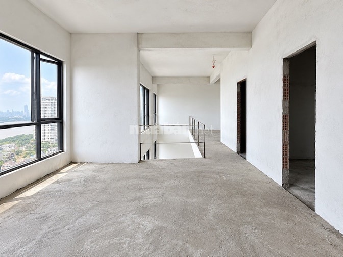 Bán penthouse One Verandah, 4PN, 218m2, sổ hồng, nhà thô - 27 Tỷ