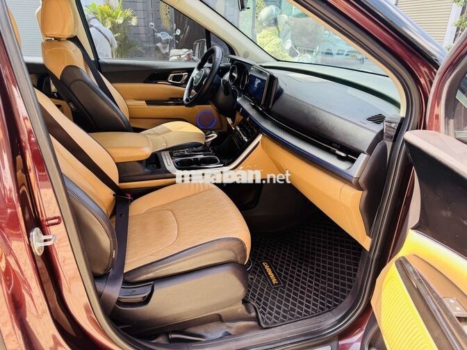 Kia Carnival 2022 Dầu Tự động 8 chỗ Đỏ