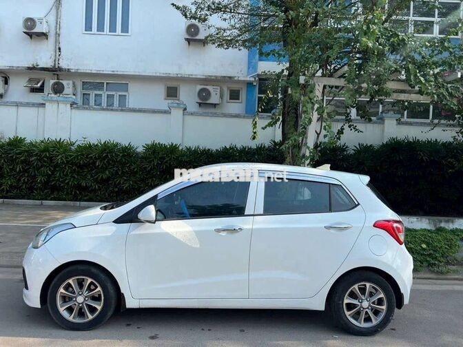Hyundai i10 Hatbach bản đủ 2014 Số sàn Trắng