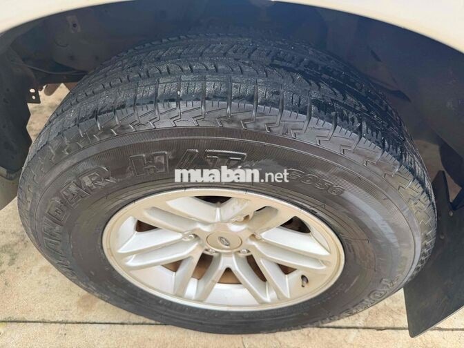 Ford Everest 2009 máy dầu 7 chỗ