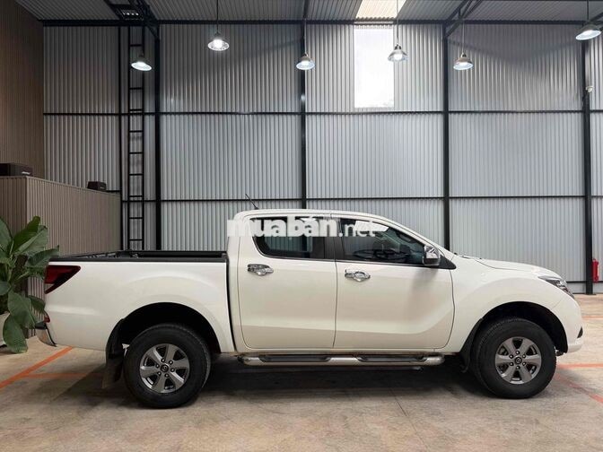Mazda BT50 2019 2 cầu Số sàn