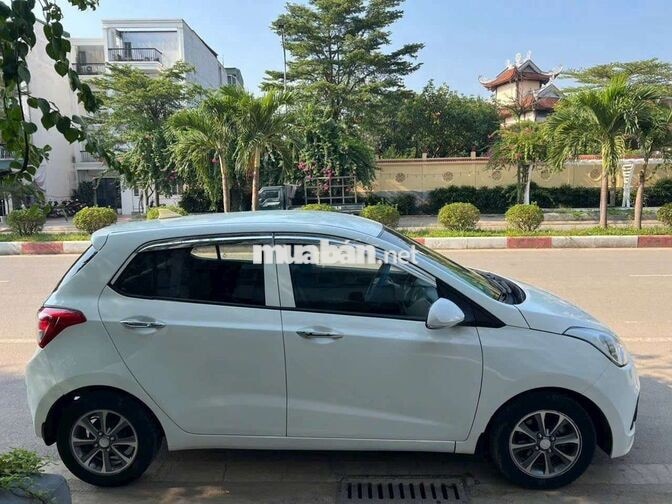 Hyundai i10 Hatbach bản đủ 2014 Số sàn Trắng