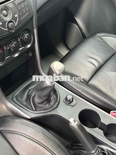 Mazda BT50 2019 2 cầu Số sàn