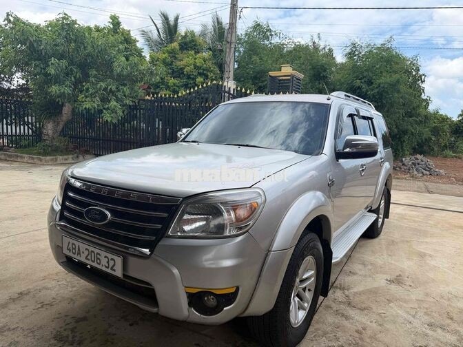 Ford Everest 2009 máy dầu 7 chỗ