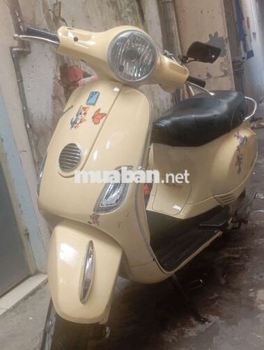 Piaggio Vespa Kem Xe tay ga