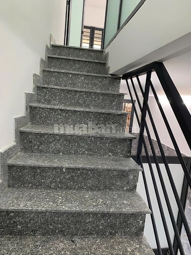 Nhà Phố Bàn Cờ HXH Thông - Khu Đông Dân Cư, Dễ Khai Thác - Chỉ 6.8 Tỷ