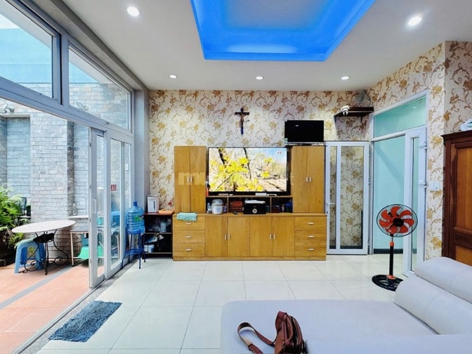 MT Trường Chinh, góc ngã 4, Bảy Hiền, Đ diện BV Thống Nhất, P4, T Bình