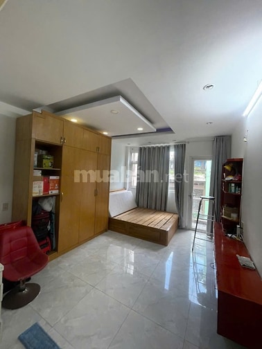 Cho thuê nhà mới đẹp Hẻm Xe Hơi - An Dương Vương, P4, Q5. Có nội thất
